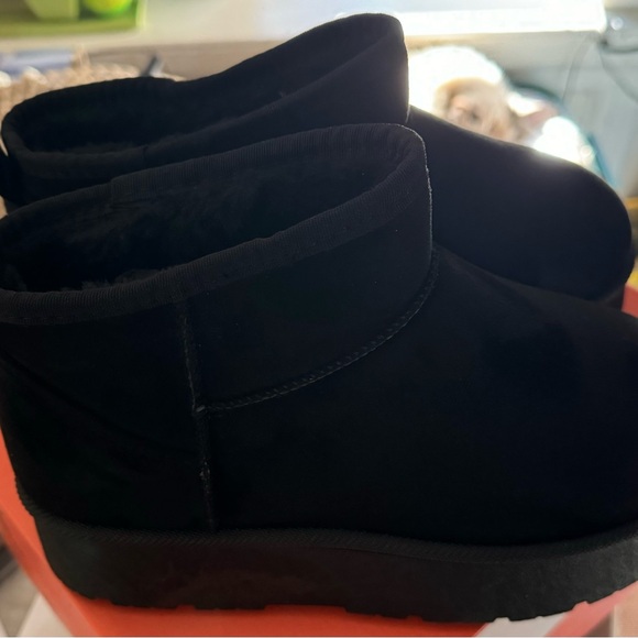 Suede Pull On Platform Boots Sizes 5-6 - Picture 2 of 7